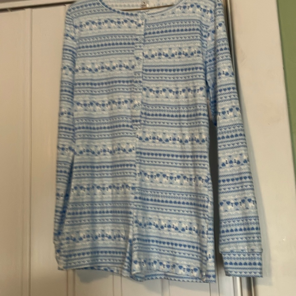 One piece pull on, size medium short pajamas. Adorable.